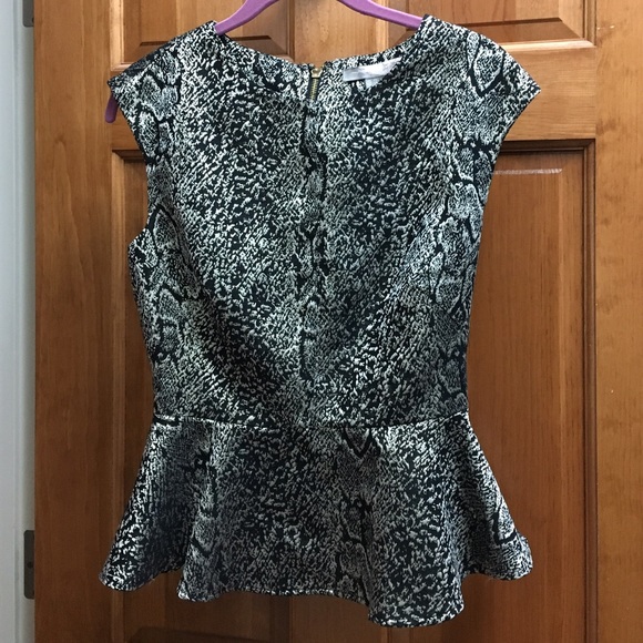Love 21 Tops - Gold & Black Peplum Top Love 21 Tops - Gold & Black Peplum Top