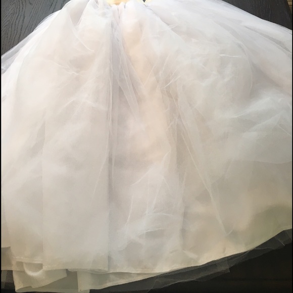 White Tulle Knee Length Skirt - Picture 1 of 1