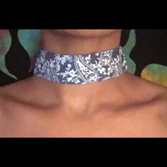 Bandana Print Chambray Choker! Dark & Light Denim - Picture 4 of 4