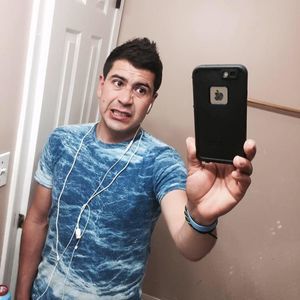 Meet your Posher, Victor