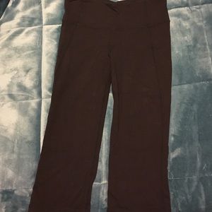 Lululemon black capri leggings