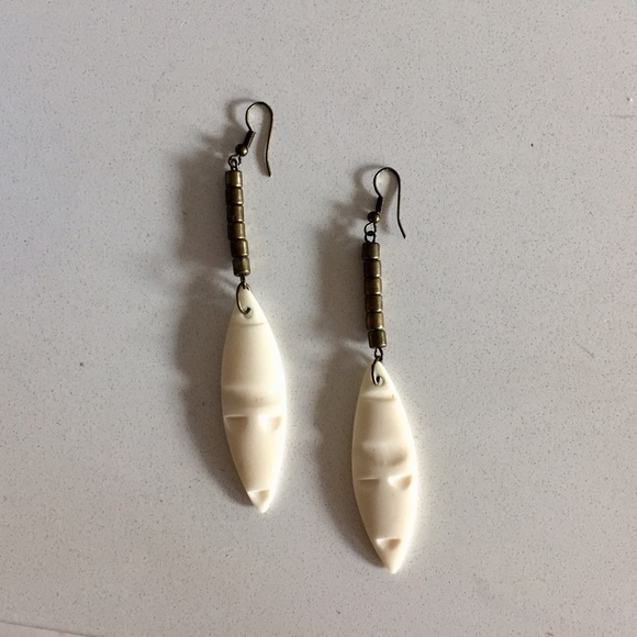 Urban Outfitters Earrings - Picture 1 of 2