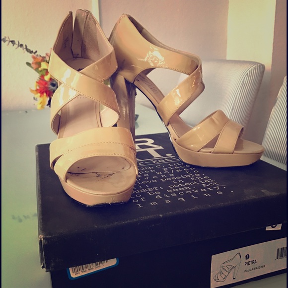 MRKT Paula Pietra patent nude heels