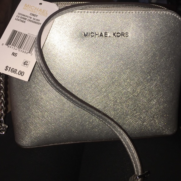 Micheal kors purse