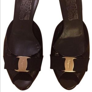 Authentic Salvatore Ferragamo black sandals 37.5