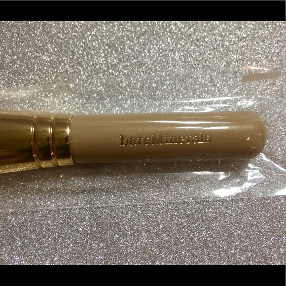 BareMinerals Soft Sweep Cheek Brush - Picture 2 of 4