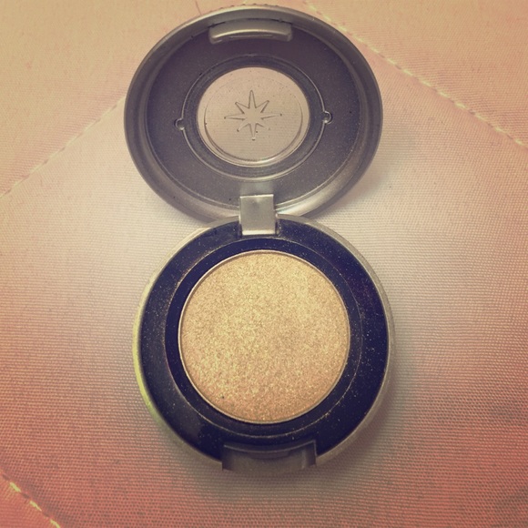 Urban Decay Shadow in Midnight Cowgirl