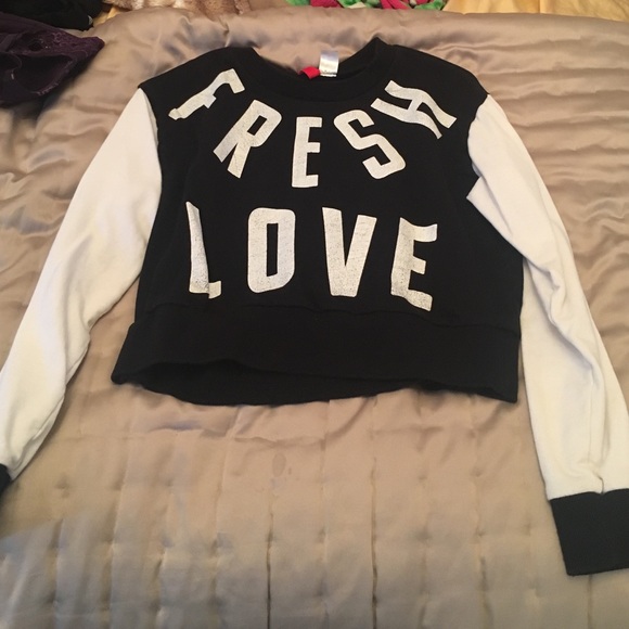 H&M cropped crew neck