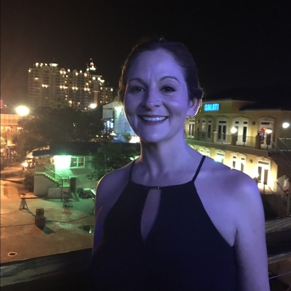 Meet your Posher, Mindy - Picture 4 of 4