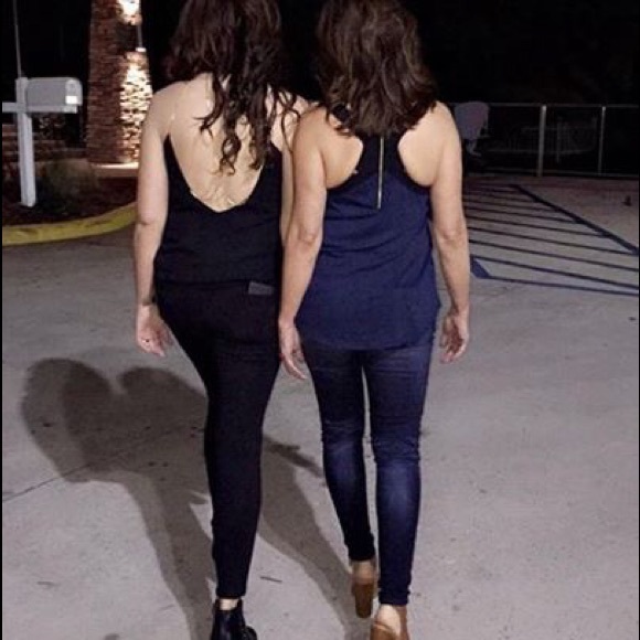 Meet your Posher, Mindy - Picture 3 of 4