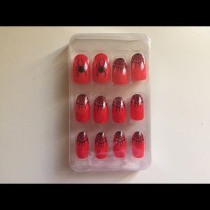 Fake Halloween Nails 🕷