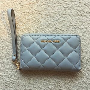 🎉SALE🎉  Michael Kors Quilted Wallet/Wristlet