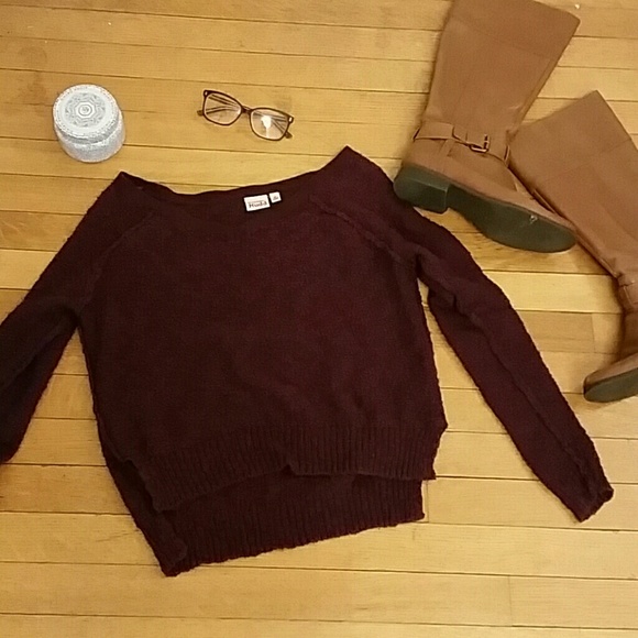 Maroon V neck sweater