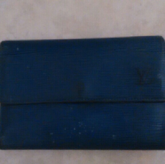 Authentic Blue Epi wallet - Picture 2 of 6