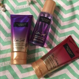 Victoria's Secret bundle body spray & lotion