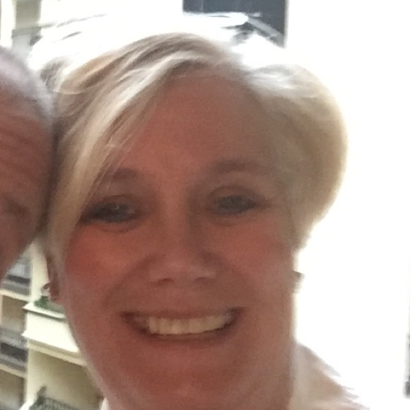 Meet your Posher, Michelle - Picture 1 of 1