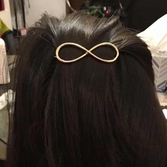 Infinity Gold Hair Clip - Picture 2 of 4