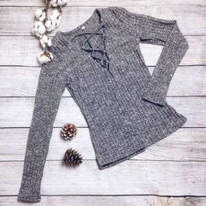 🎶Deep V neck Ribbed Shirt 📽 size S