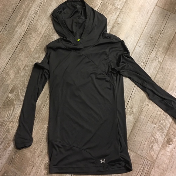 Underarmour long sleeve