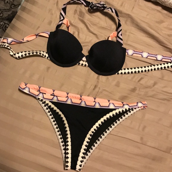 Victoria Secret Bikini 32A XS