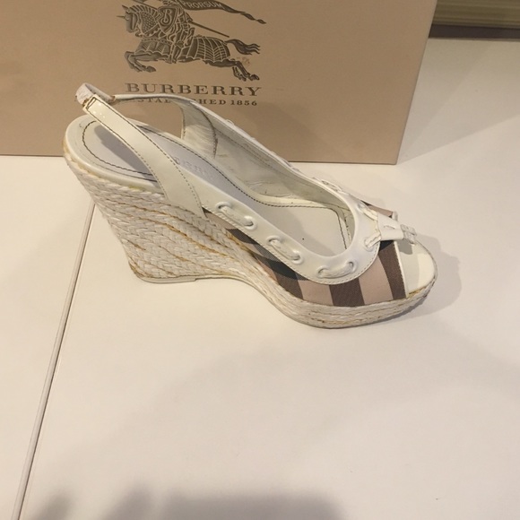 Burberry Check Espadrille Wedge - Picture 3 of 3