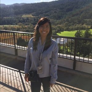 Meet your Posher, Nicole