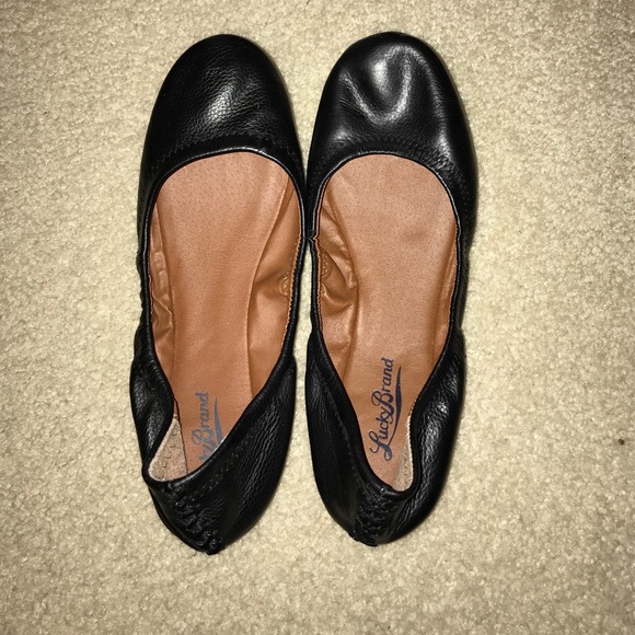 Black Ballet Flats