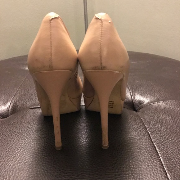 Tan/Nude Pumps!! - Picture 3 of 3