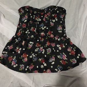 Floral strapless top