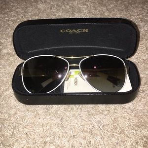 COACH SUNGLASSES FOR WOMEN polarized aviators!!