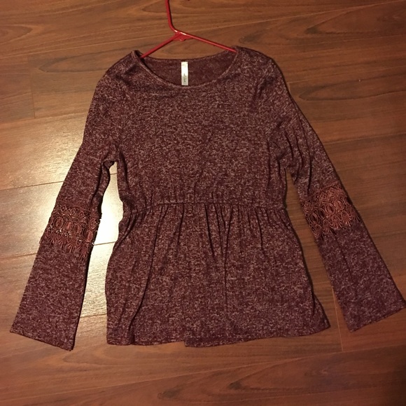 Maroon Marled Peplum Top w Lace Detail Bell Sleeve