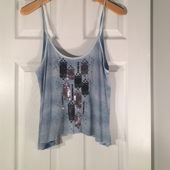 Tie doe crop w/ sequin detailing