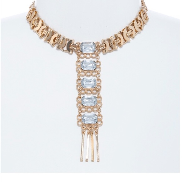 Gold chocker necklace