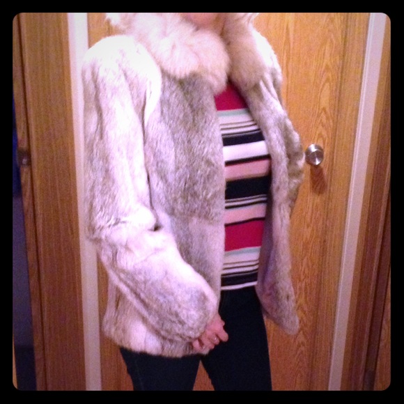 J.S.L II Vintage Fox Fur Coat Size Small