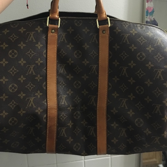 Lv - Picture 2 of 2