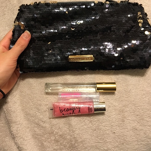 Victoria's Secret little makeup bag &perfume lipgl