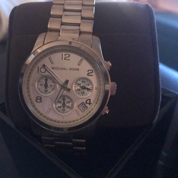 Michael Kors MK - 5055