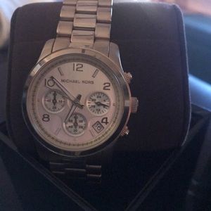 Michael Kors MK - 5055