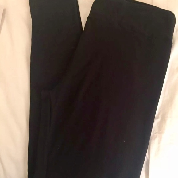 LuLaRoe TC Solid Black Leggings