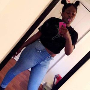 Meet your Posher, Łashania