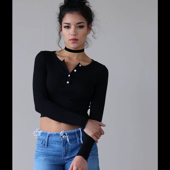 Tops - NEW Black Crop Top Sz M