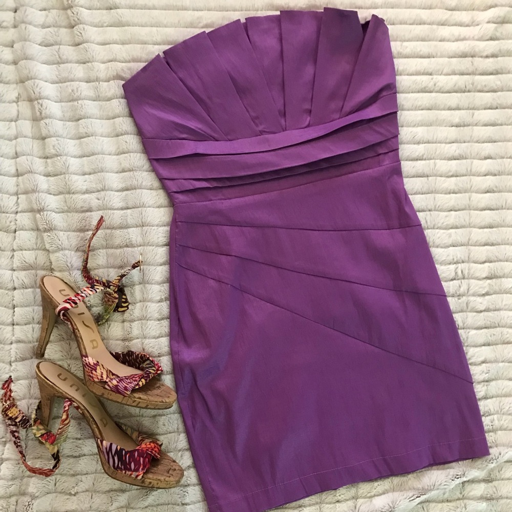 ⬇️SALE 💲💲 Lavender party dress💜💟💜
