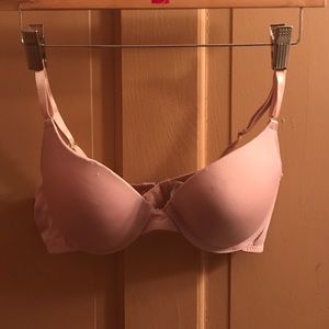 Nude Jessica Simpson Bra