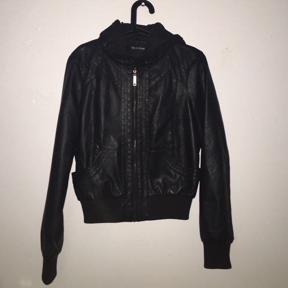 Black Leather Jacket 🙄💓 - Picture 1 of 2