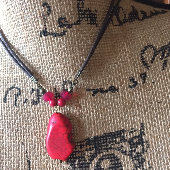 🦄gorgeous red necklace