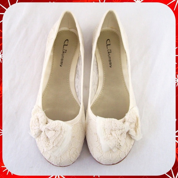 NWT Beige Floral Lace Bow Front Ballet Flats Shoes - Picture 2 of 5