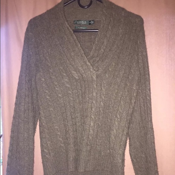 Ralph Lauren 100% cashmere sweater size M