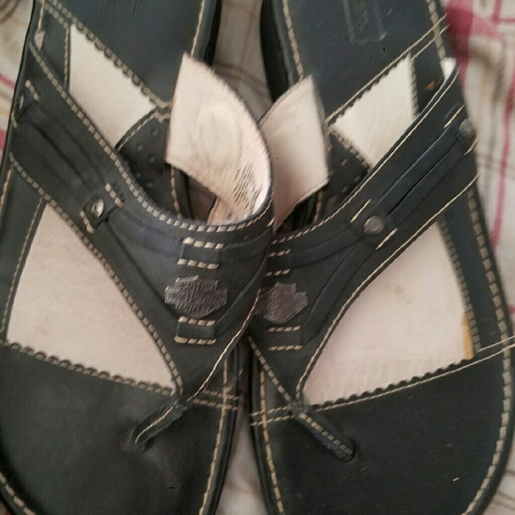 Ladies sandals