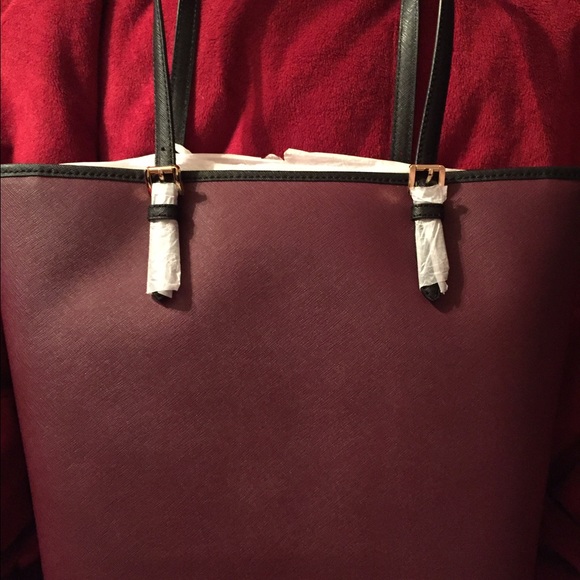 MICHAEL KORS TOTE - Picture 2 of 7