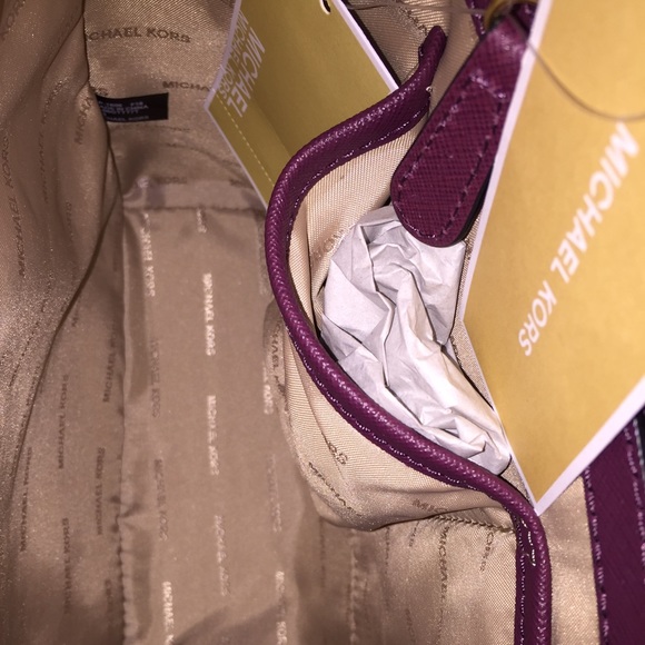 MICHAEL KORS TOTE - Picture 3 of 7